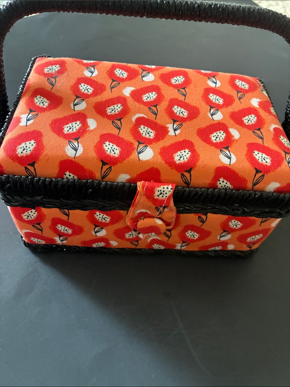 Mini Sewing Box & Tools/Notions - Picture 2 of 16